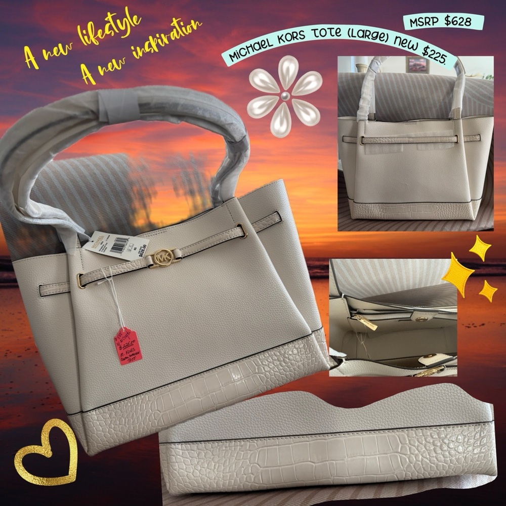 —-SOLD—-Michael Kors Cream Tote Bag
